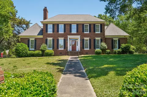 2231 Richardson Dr, Charlotte, NC 28211