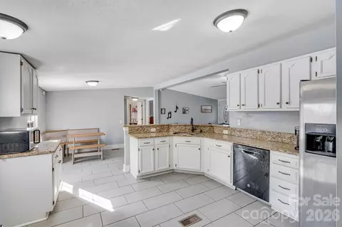 4790 Kent St, Maiden, NC 28650