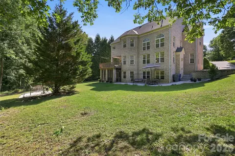 4206 Barons Ct, Harrisburg, NC 28075