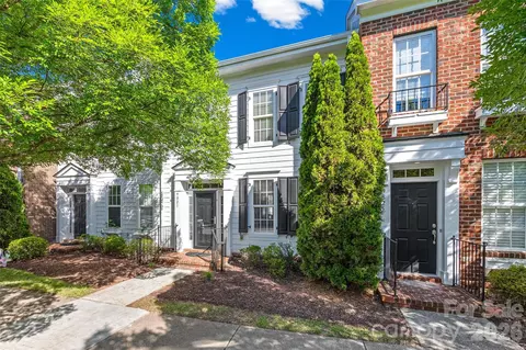 9821 Longstone Ln, Charlotte, NC 28277