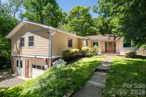 26 Utopia Rd, Asheville, NC 28805
