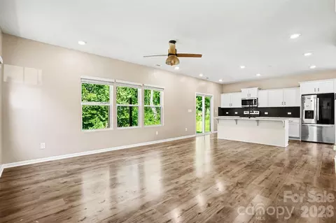 2501 Andes Dr, Statesville, NC 28625