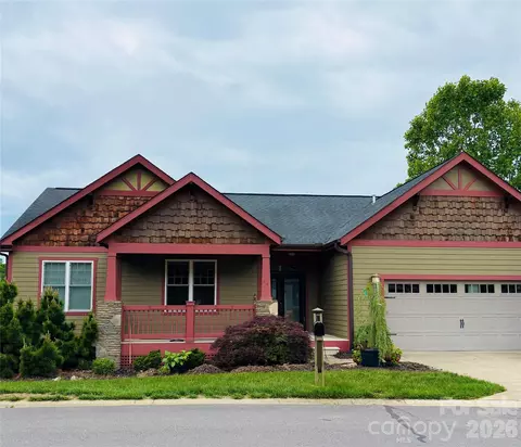 64 Craftsman View Dr, Asheville, NC 28804