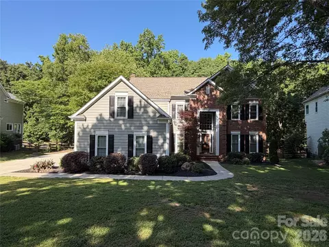 4714 Avonwood Ln, Charlotte, NC 28270