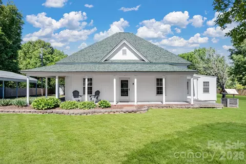 5620 Tuckaseegee Rd, Kannapolis, NC 28081