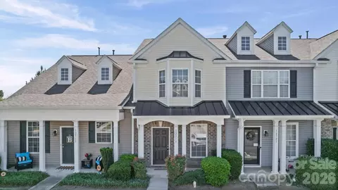 12719 Persimmon Tree Dr, Charlotte, NC 28273