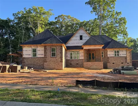 207 Kingsbridge Rd, Salisbury, NC 28144