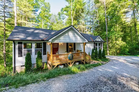 30 Edmond Woods Pl, Fairview, NC 28730