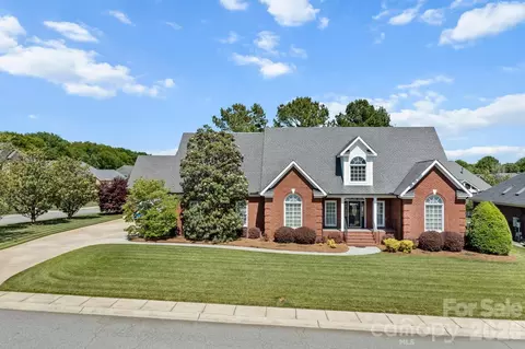 726 Tom Morris Sw Ln SW, Concord, NC 28027