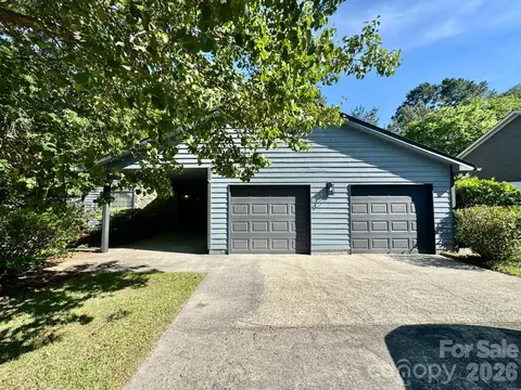 11209 Snapfinger Dr, Charlotte, NC 28277