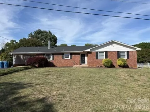 4012 Allison St, Hickory, NC 28601