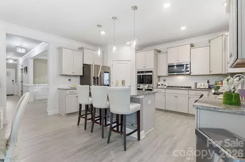 108 W Northstone Rd, Mooresville, NC 28115