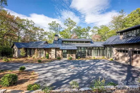 Exterior - 519 Eagle Dr, Sapphire, NC 28774 photo 3 of 15