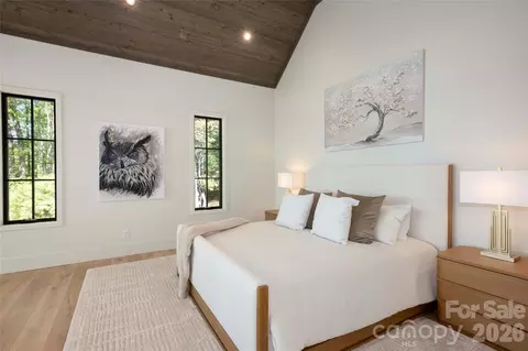 Bedroom - 519 Eagle Dr, Sapphire, NC 28774 photo 1 of 7