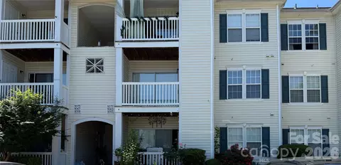 1063 Triece Ln, Charlotte, NC 28215