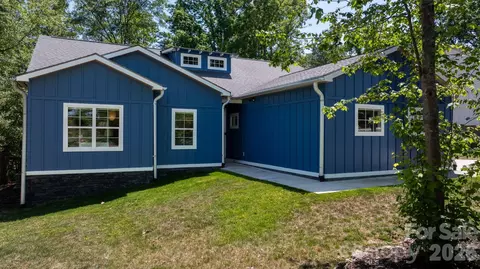 3813 54th Ne Ave NE, Hickory, NC 28601