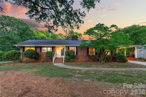 5430 Finsbury Pl, Charlotte, NC 28211