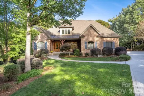 3946 Lake Spring Cove Ct, Denver, NC 28037