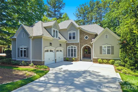 7592 Cottonwood Dr, Denver, NC 28037