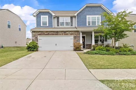 16016 Harbor Hill Dr, Charlotte, NC 28273