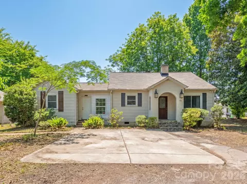 2120 Amesbury Ave, Charlotte, NC 28205