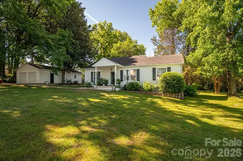 501 S 6th St, Bessemer City, NC 28016