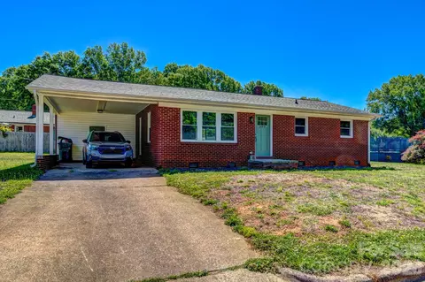303 Mark St, Cherryville, NC 28021