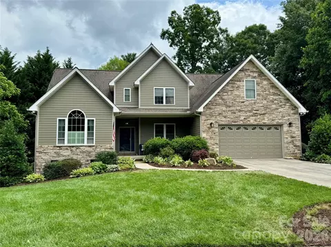 47 Drakes Meadow Ln, Arden, NC 28704