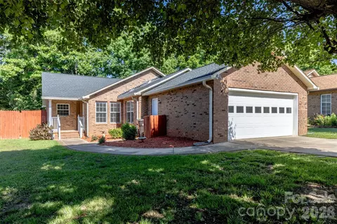 1843 Charter Dr, Rock Hill, SC 29732