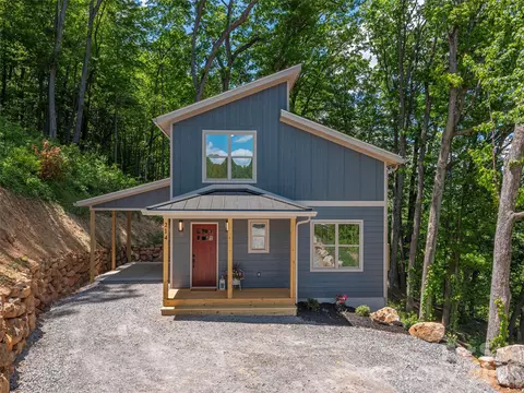 214 Aster Ridge Dr, Waynesville, NC 28786