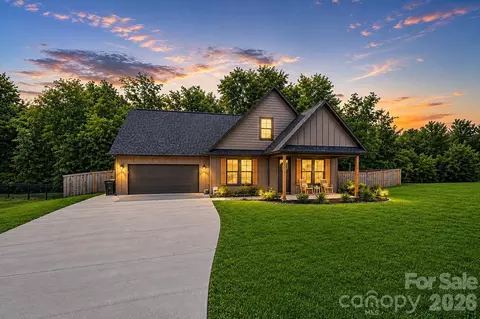 27698 Taylor Ln, Albemarle, NC 28001