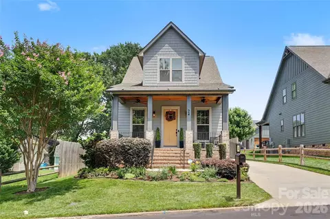 24 Oak St, Belmont, NC 28012