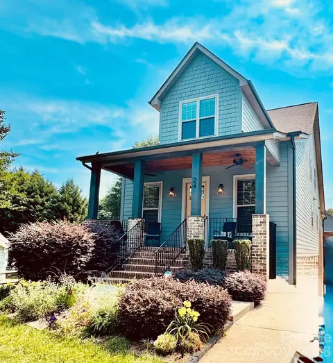 24 Oak St, Belmont, NC 28012