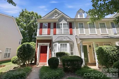 8842 Gerren Ct, Charlotte, NC 28217