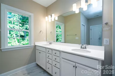 Bath - 3004 Buffet Ln, Monroe, NC 28110 photo 4 of 6