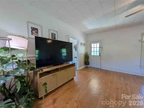 Living - 3462 Roberta Rd, Concord, NC 28027 photo 2 of 4