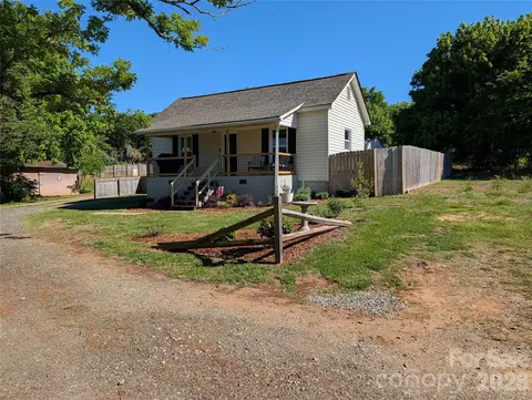 Exterior - 3462 Roberta Rd, Concord, NC 28027 photo 4 of 5