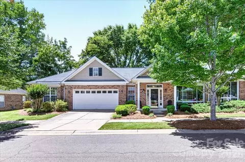 6804 Cinnamon Cir, Mint Hill, NC 28227
