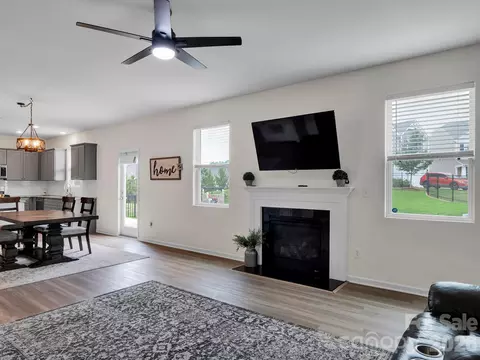 Living - 347 Wharton St, Monroe, NC 28110 photo 2 of 7