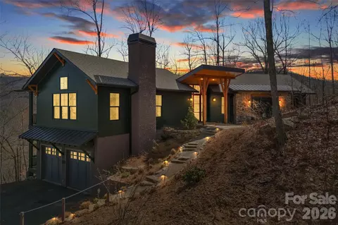 159 Settings Blvd, Black Mountain, NC 28711