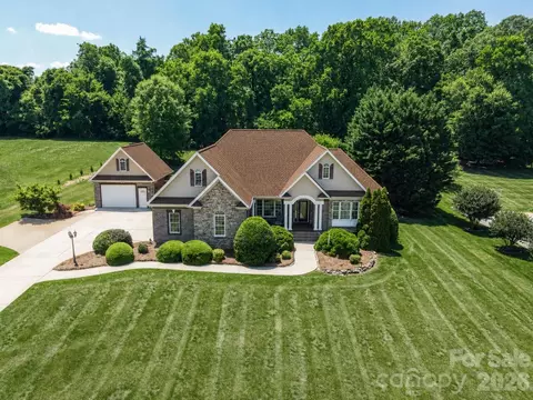137 Natures Trl, Statesville, NC 28625