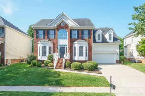 14506 Harvington Dr, Huntersville, NC 28078