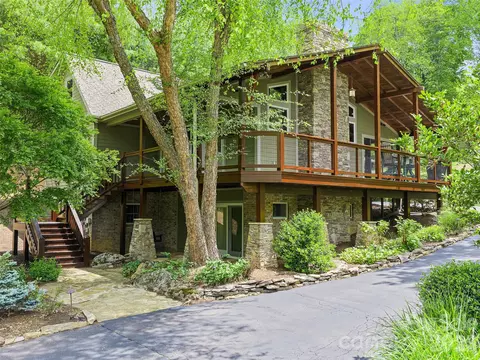 210 Shepard Way, Burnsville, NC 28714