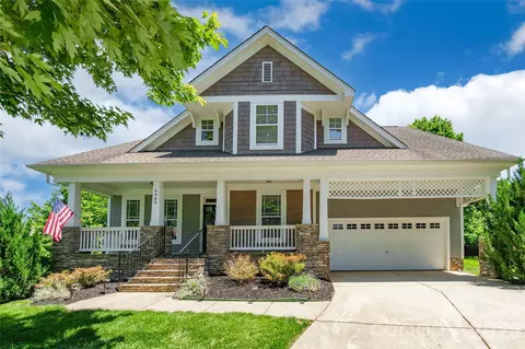 6008 Langham Ct, Charlotte, NC 28269