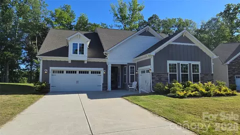 5513 Chegall Crossing 299 Way #299, Mount Holly, NC 28120