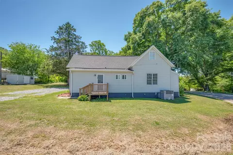 288 Middle St, Ellenboro, NC 28040
