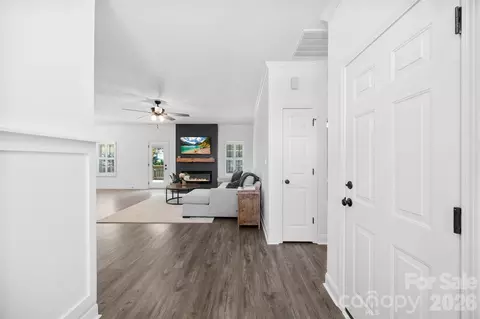 Entry Way - 21012 Entrada Dr, Cornelius, NC 28031 photo 2 of 2