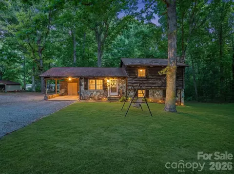 145 Nathaniel Ln, Kannapolis, NC 28081