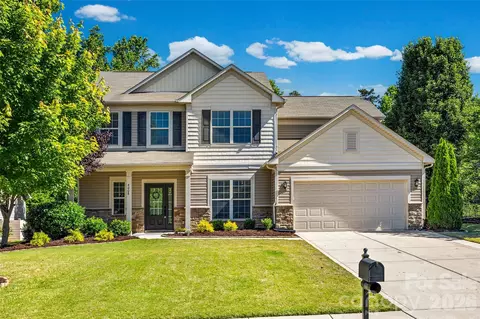 4008 Wild Turkey Ln, Fort Mill, SC 29707