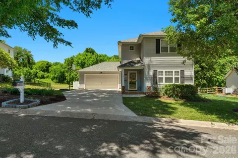 107 Howe St, Belmont, NC 28012